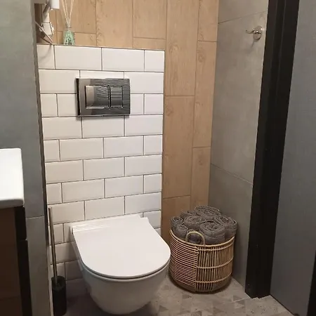 Wroclove Airport Loft Apartament *